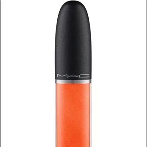 Retro Matte Liquid Lipcolour (Coral Plated)